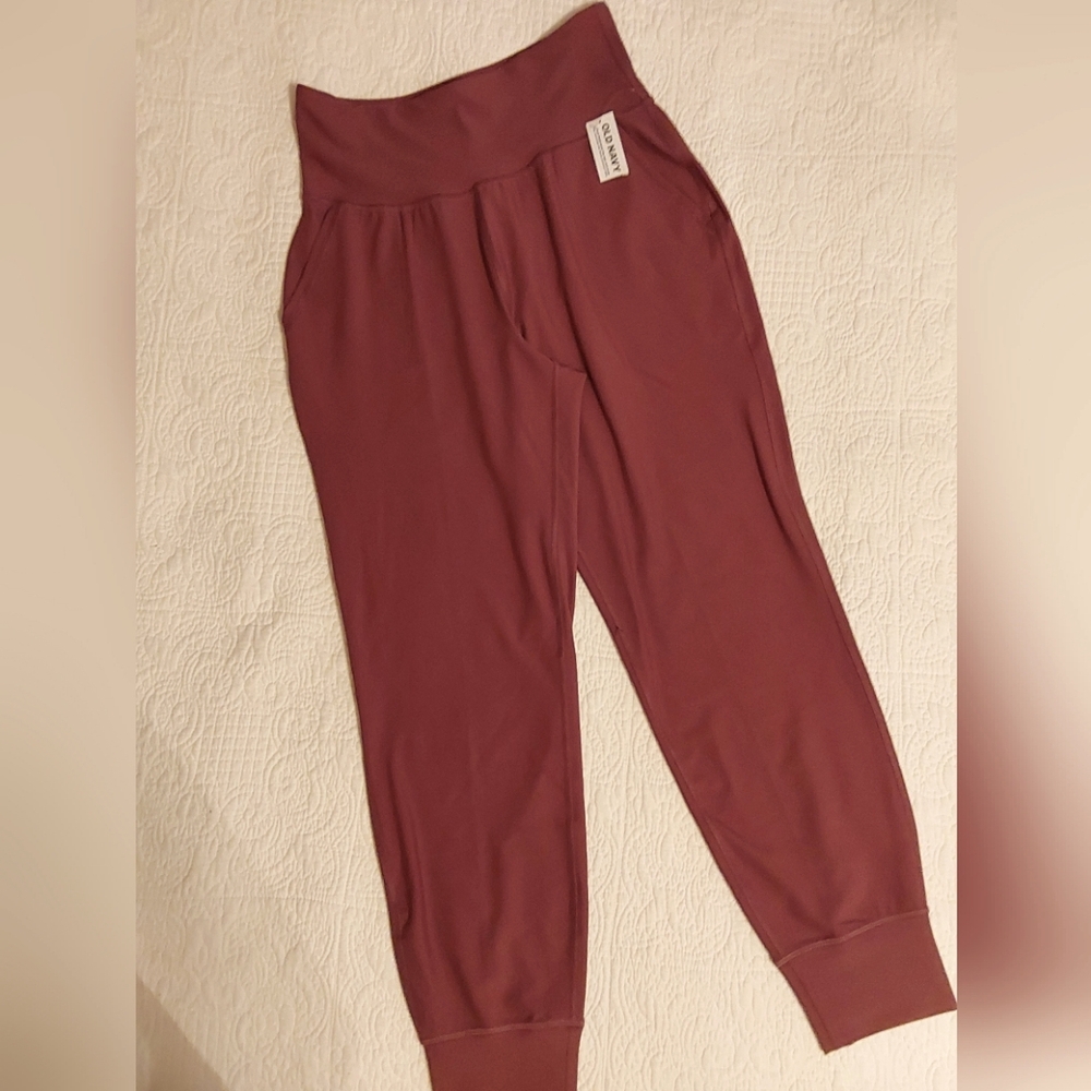 🌺 NWT Old Navy High-Rise Powersoft Legging Joggers